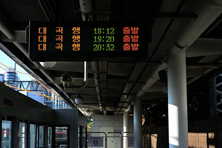 Bahnreisen am Samstag: Drei Checks vor der Abfahrt