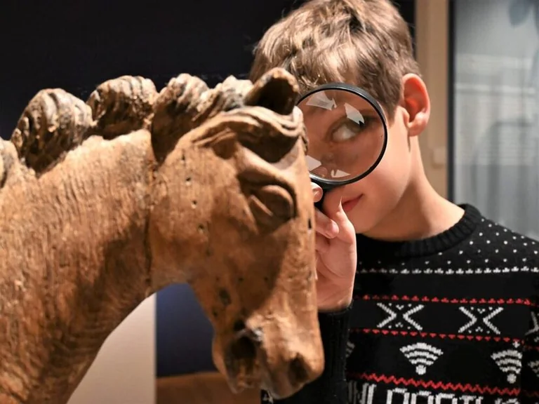 Kronenjagd in Paderborn: Rätselspaß für Kinder am 22. August
