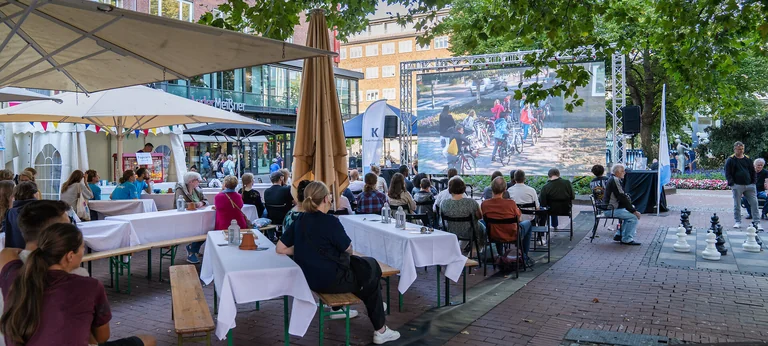 PlatzKultur in Kiel: Open-Air-Kino und Picknick am 29. August