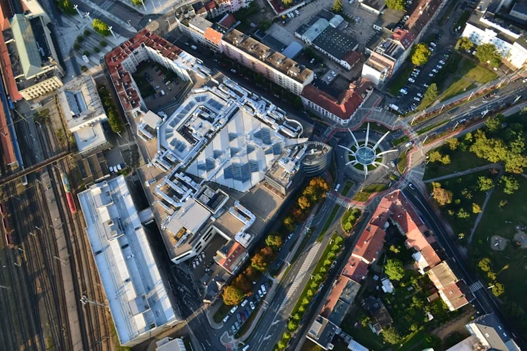Vier große Feste am 15./16. August mit planbarer Rückfahrt