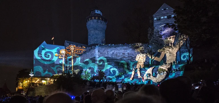 Blaue Nacht in Nürnberg: Kunst zieht 2027 nach Lorenzer