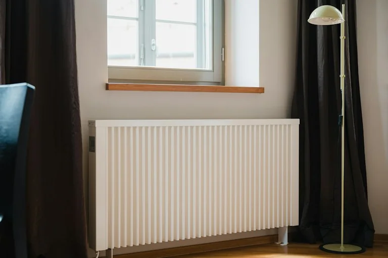 Heizkosten im Herbst: Gas, Fernwärme und Wärmepumpe vergleichen